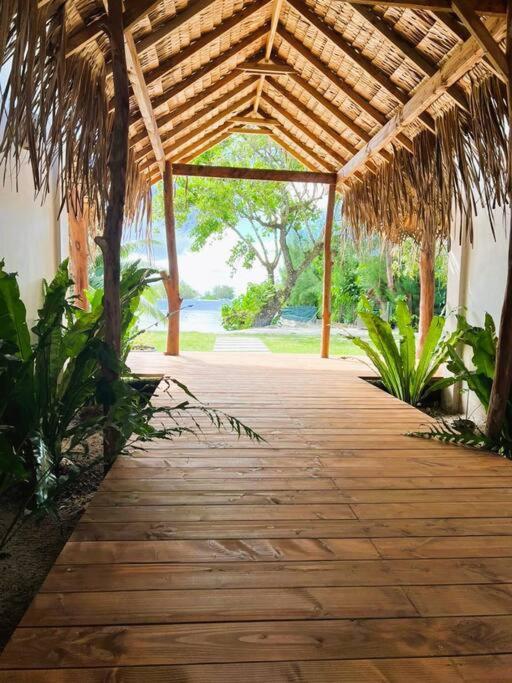 Bungalow Tiarii, Avec Acces Direct A Une Plage Privee Tevaitoa Extérieur photo